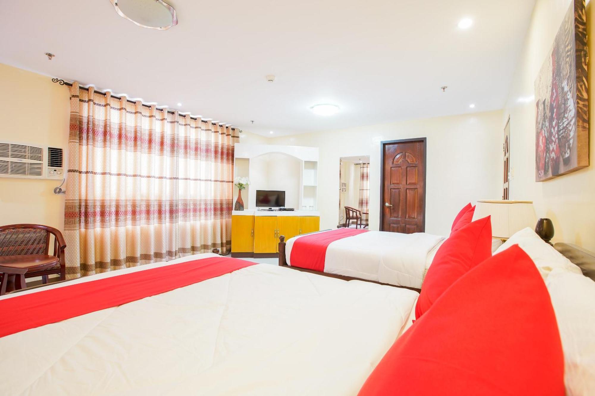 Oyo 236 Hotel Edmundo Pototan Zewnętrze zdjęcie